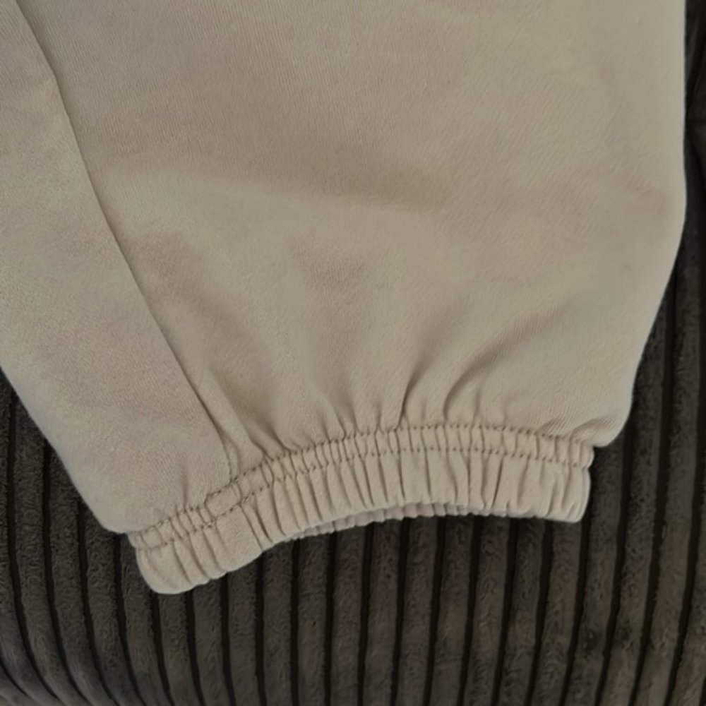OLD NAVY high waisted sweatpants size medium but can fit a large - Picture 6 of 7